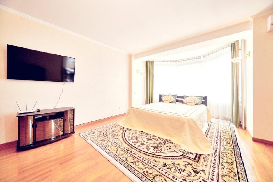 Роскошная 3К Квартира 170М2 На Оболонской Набережной Kiew Exterior foto