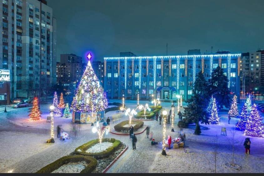 Роскошная 3К Квартира 170М2 На Оболонской Набережной Kiew Exterior foto